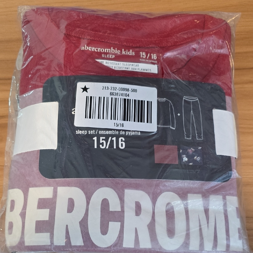 Boys Abercrombie kids Flannel Sleep Set Pajamas
